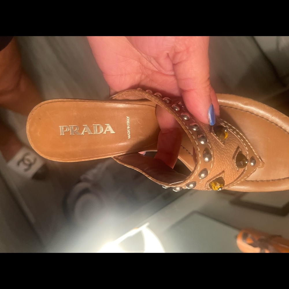 Prada nude kitten heel w stones almost new gorgeous shoe - Picture 5 of 5